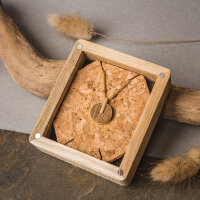 Opacity Collar con colgante redondo de madera - Holzkern Modell: Jewelry