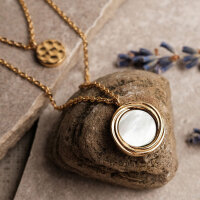 Zendala Collar estilo layering con nácar/dorado - Holzkern Modell: Jewelry