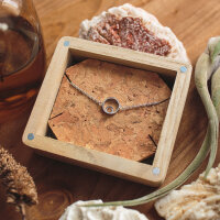 Pigment Collar con colgante redondo y elemento de madera - Holzkern Modell: Jewelry