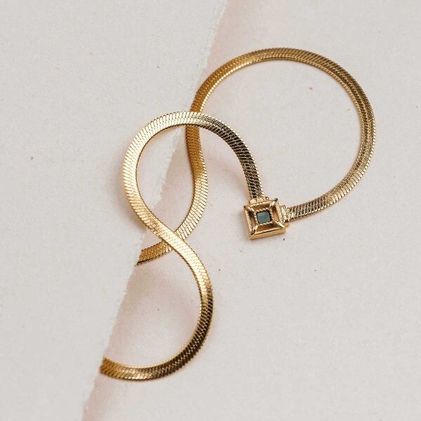 Awakening collar (Mármol/Oro) cadena tipo serpiente con colgante cuadrado - Holzkern modelo: Jewelry