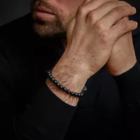 Pulsera de piedras preciosas negras de 8 mm con cierre de acero negro - Modelo Rebel&Rose: RR-80082-B-L