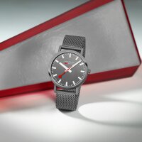 Classic, Grauer Edelstahl, 40 mm
